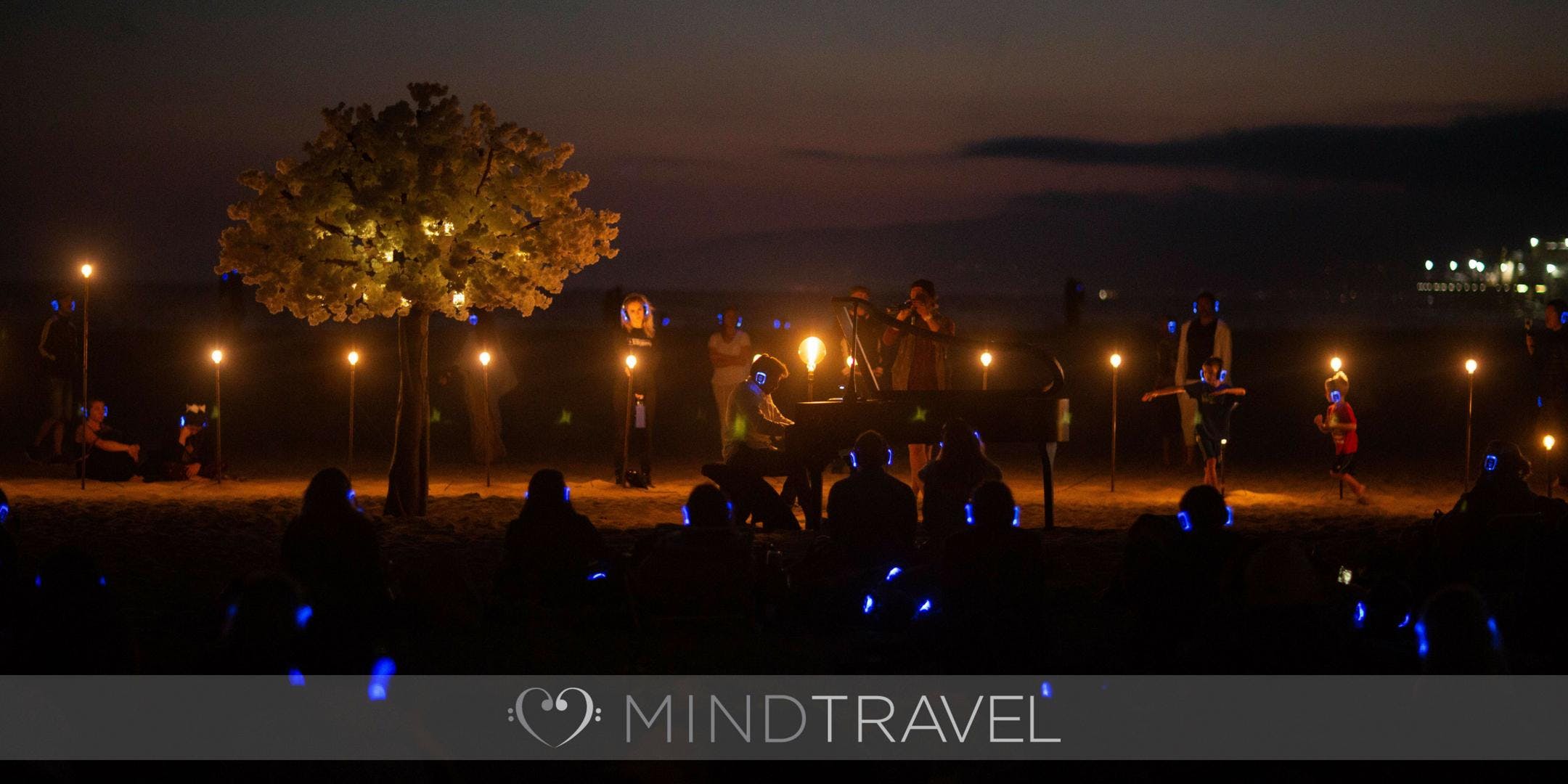 Mindtravel Live To Headphones Silent Piano Experience On Santa Mindtravel Live To Headphones Silent Piano Experience On Santa Monica Beach